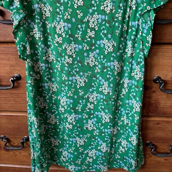 LOFT Floral Mixed Media Top with Flutter Cap Sleeves - Picture 4 of 4